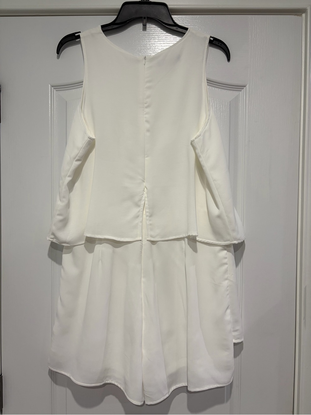 White Layered Chiffon Shorts Romper (L) - Picture 8 of 14
